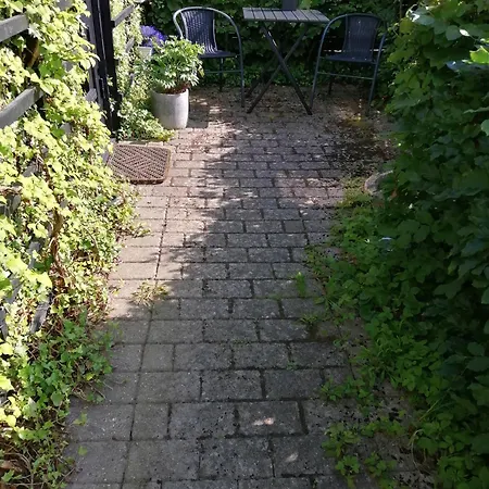 度假居 Minihus Til Havn, Strand, Vand Og By I *