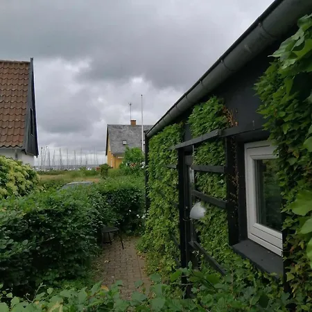 度假居 Minihus Til Havn, Strand, Vand Og By I 吉利勒杰