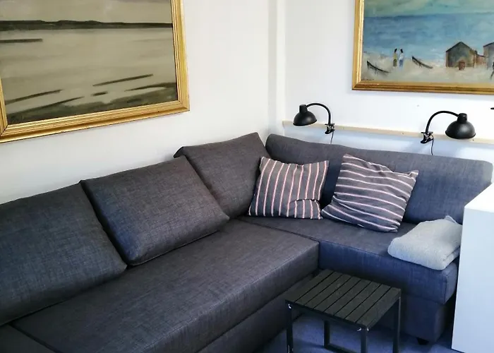Minihus Til Havn, Strand, Vand Og By I * Gilleleje